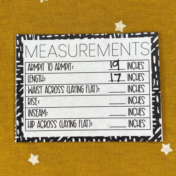 MESSY BUN JUST CHILLIN | Juniors Yellow Cropped T-Shirt with Stars | Size L - Picture 9 of 10